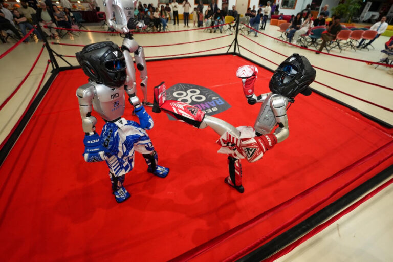Canadian University Dubai Organises the UAE’s First University Humanoid Robot Kickboxing Showcase Canadian University Dubai Organises the UAE’s First University Humanoid Robot Kickboxing Showcase - canadian university